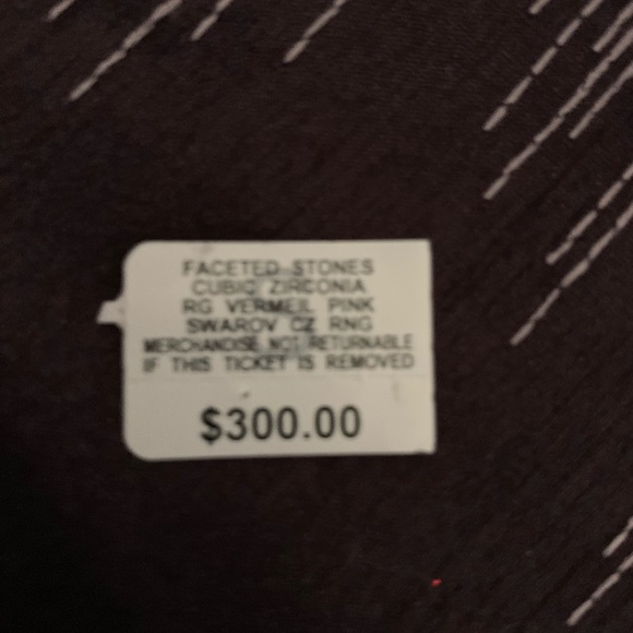 Cubic Zirconia Ring - Picture 3 of 4